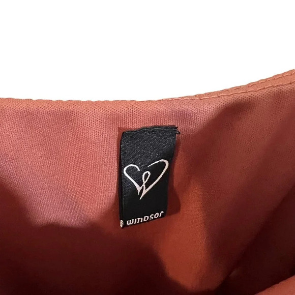 Windsor Metallic Striped Bodycon Dress Size Medium Sleeveless Midi Cocktail - Picture 10 of 10